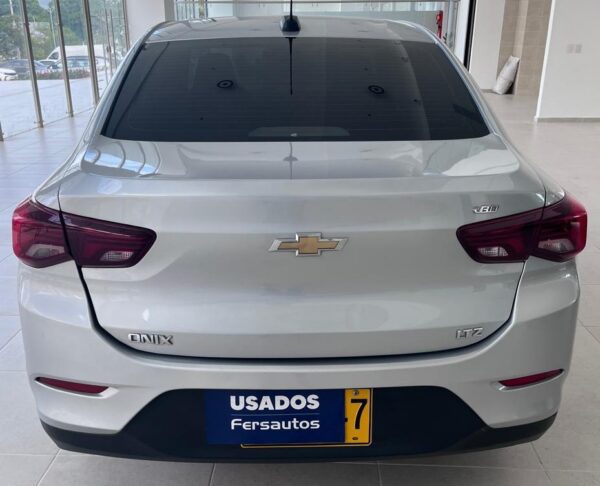 Chevrolet Onix LTZ 1.0 Turbo AT 2wd gasolina Sedan - Image 9