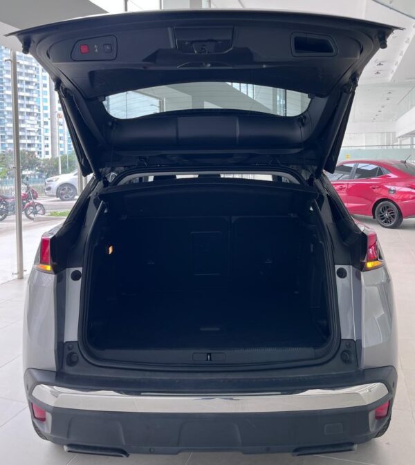 Peugeot 3008 allure 2.0 diesel at 2wd - Image 9