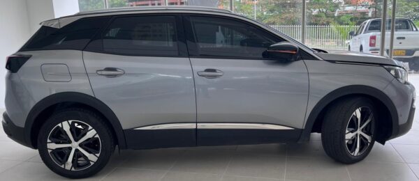 Peugeot 3008 allure 2.0 diesel at 2wd - Image 11