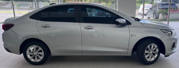 Chevrolet Onix LTZ 1.0 Turbo AT 2wd gasolina Sedan - Image 6
