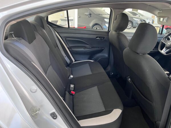 Nissan Versa Mt 1.6 Gasolina 2wd - Image 17