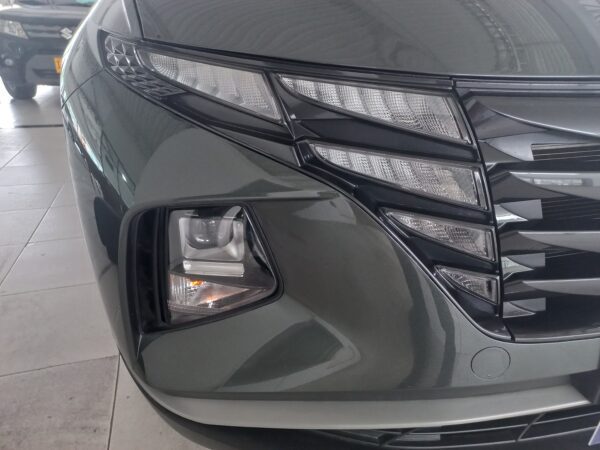 Hyundai Tucson  NX4 Attraction Manual 4X2 - Image 18