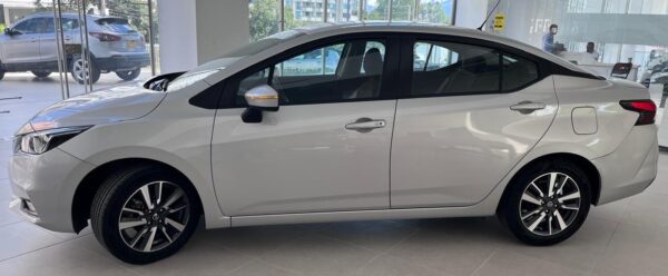 Nissan Versa Mt 1.6 Gasolina 2wd - Image 6