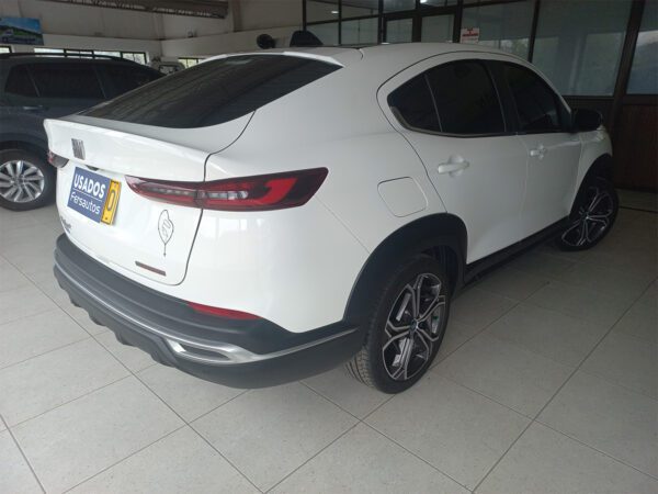 Fiat Fastback 1.3 Turbo AT gasolina 4x2 - Image 3
