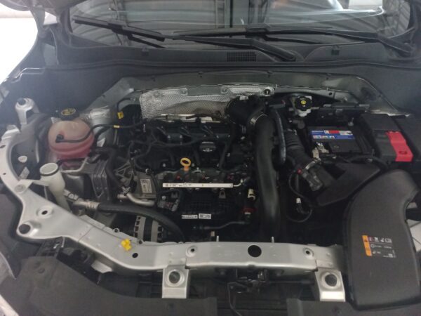CHEVROLET TRACKER PREMIER 1.2T 2WD GASOLINA - Image 8