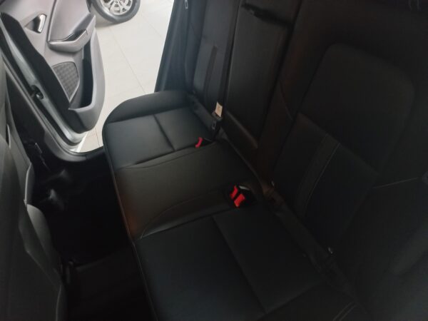 CHEVROLET TRACKER PREMIER 1.2T 2WD GASOLINA - Image 17