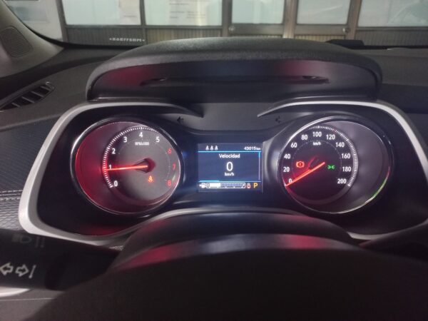 CHEVROLET TRACKER PREMIER 1.2T 2WD GASOLINA - Image 9