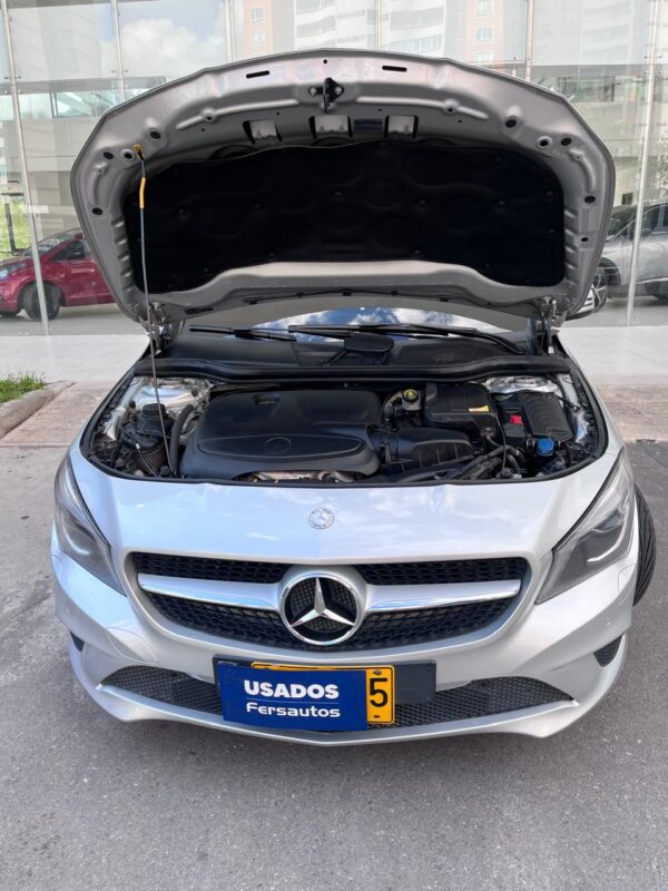 MERCEDES BENZ CA200 2014 - Image 4
